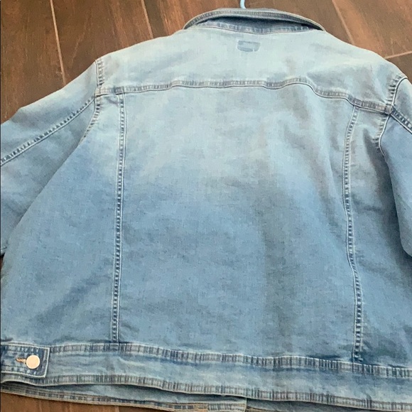 Jean jacket - Picture 5 of 5